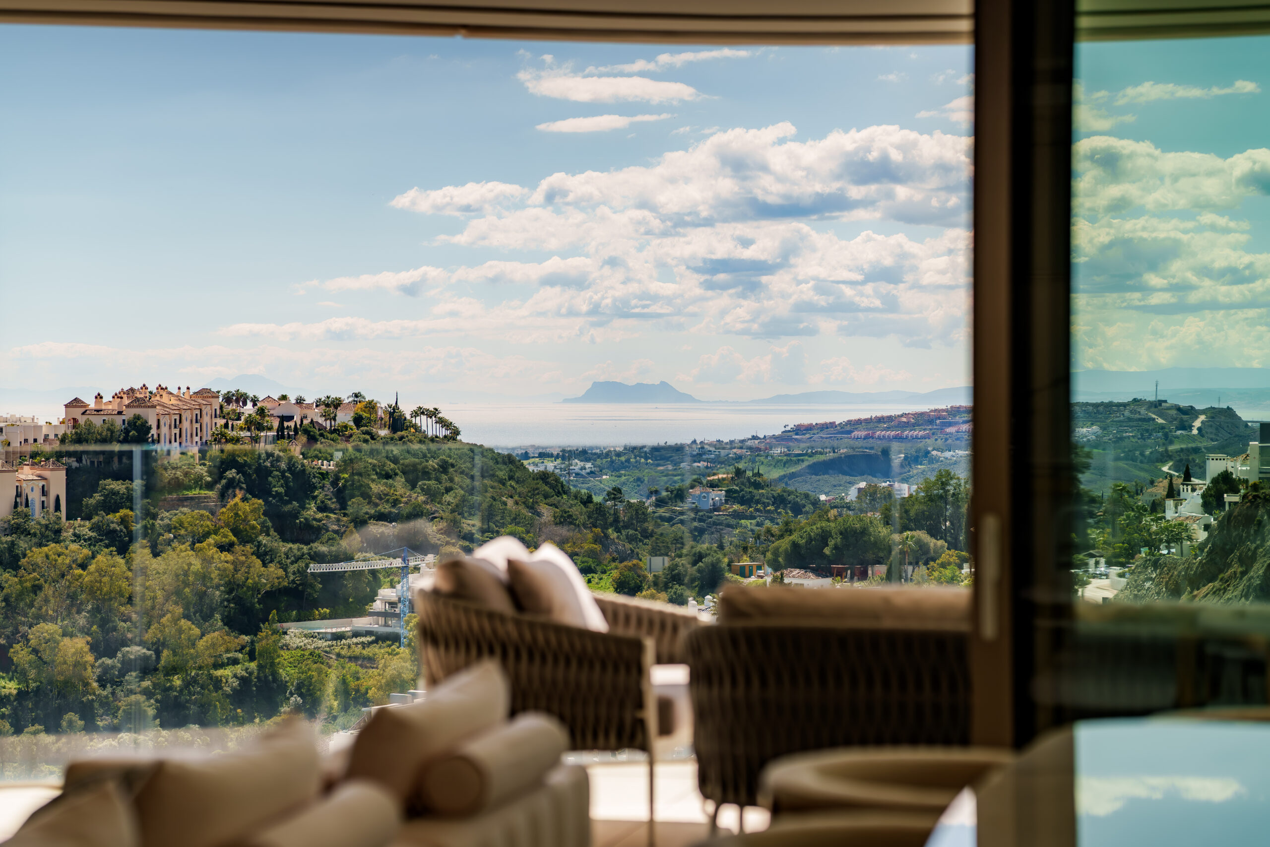 Sky and mountain view from a property in Benahavís